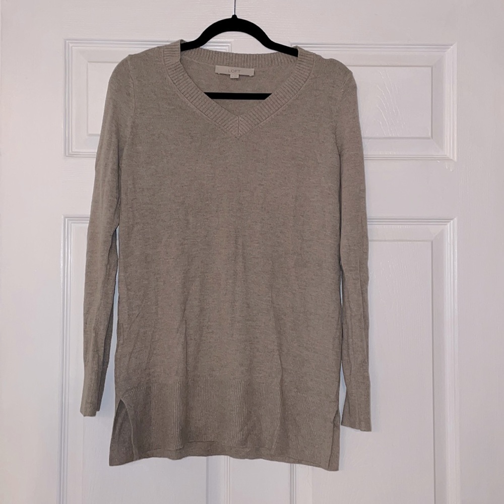 Longsleeve V-Neck Sweater